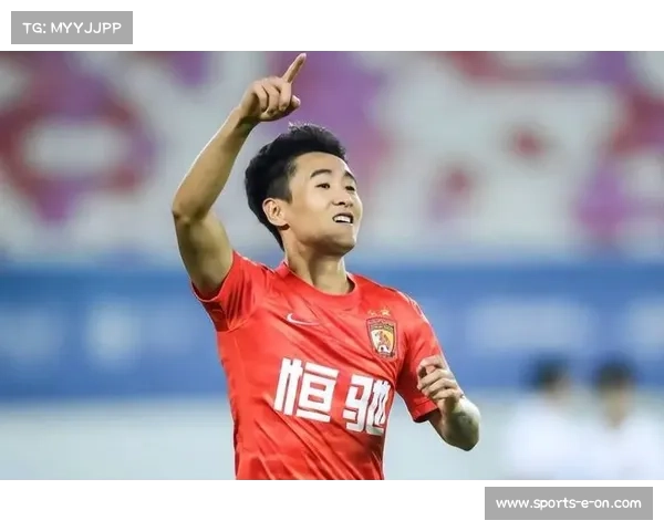 成都蓉城边路进攻犀利 韦世豪领衔的进攻线状态正佳